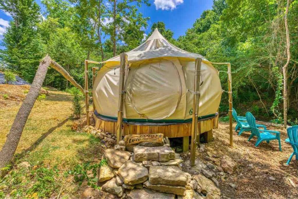 The Pisces-A Stargazing, Luxury Glamping Tent Rogersville Екстериор снимка