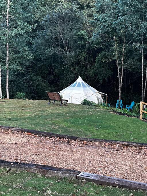 The Pisces-A Stargazing, Luxury Glamping Tent Rogersville Екстериор снимка
