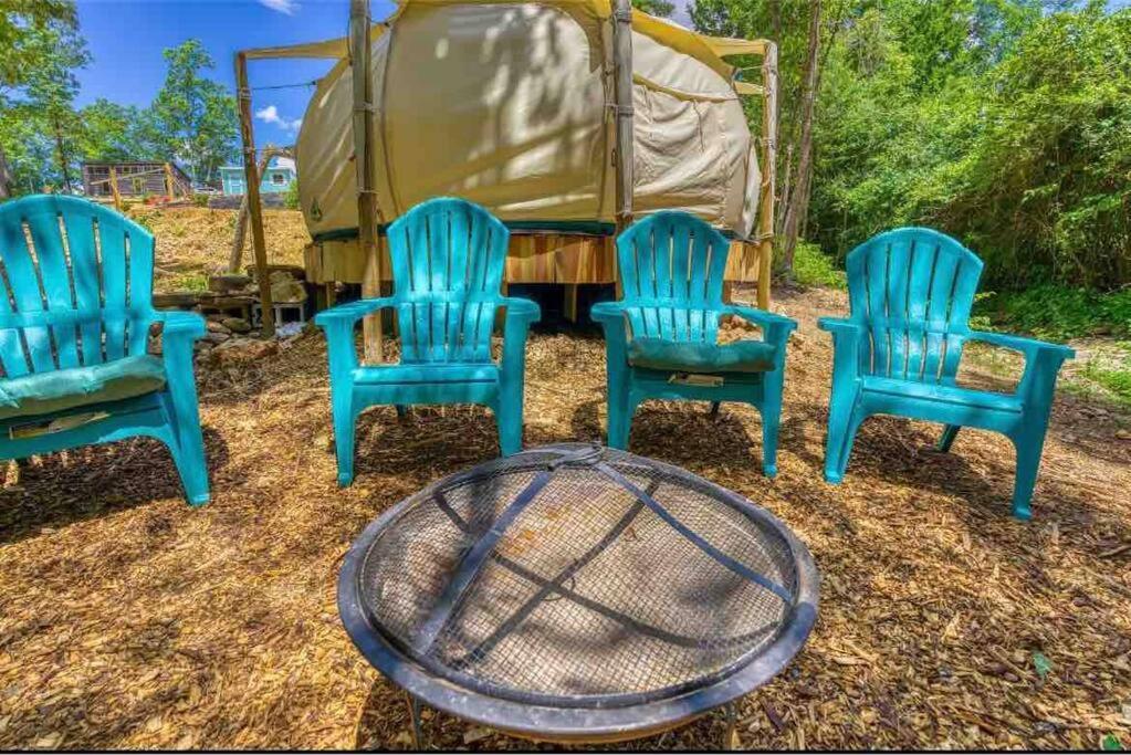 The Pisces-A Stargazing, Luxury Glamping Tent Rogersville Екстериор снимка