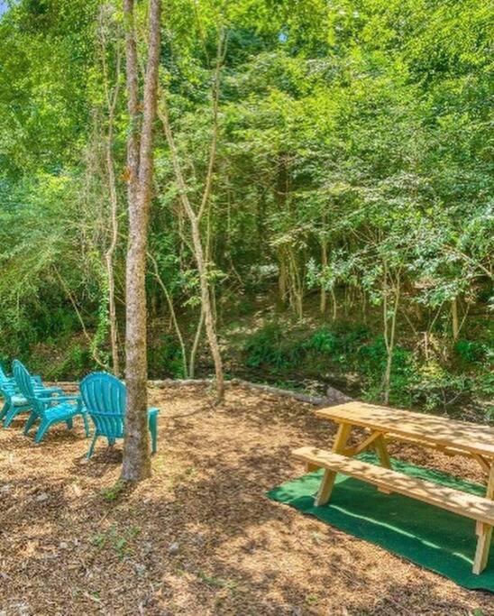 The Pisces-A Stargazing, Luxury Glamping Tent Rogersville Екстериор снимка
